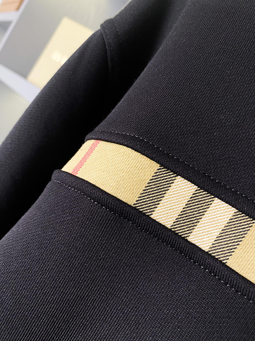 バーバリーコピー 小さめのチェック柄クルーネックのスウェットシャツ