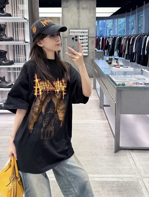 バレンシアガブランドスーパーコピー Balenciaga ファッションノートルダム大聖堂のクラックルプリント半袖Tシャツ