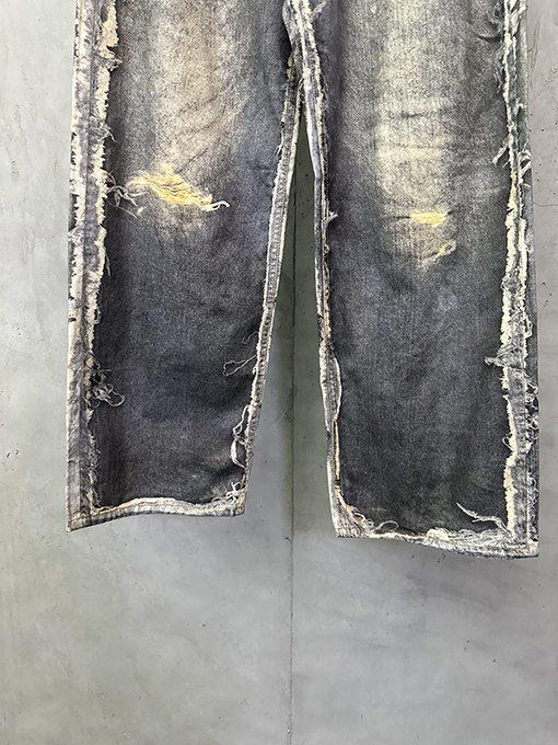 アクネストゥディオズ 3D プリントされたフェイクツーピースダメージジーンズ