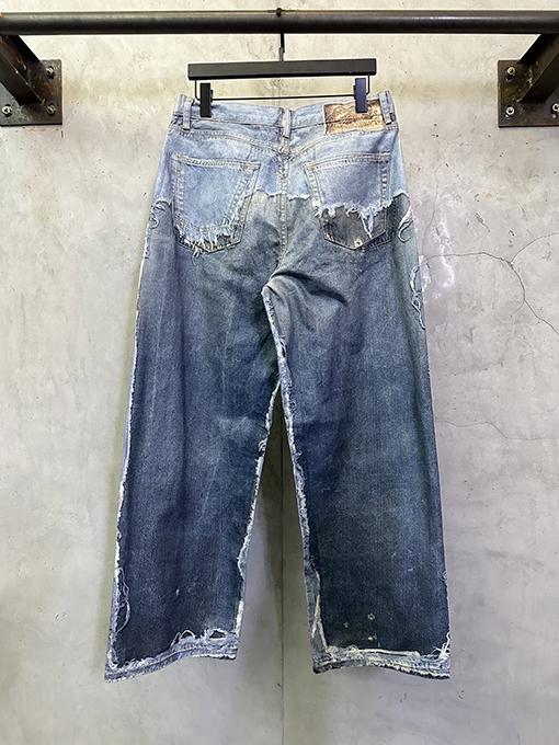 アクネストゥディオズスーパーコピー 3D 新モデルプリントされたフェイクツーピースダメージジーンズ