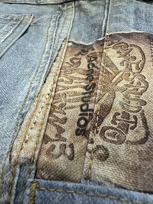 アクネストゥディオズスーパーコピー 3D 新モデルプリントされたフェイクツーピースダメージジーンズ