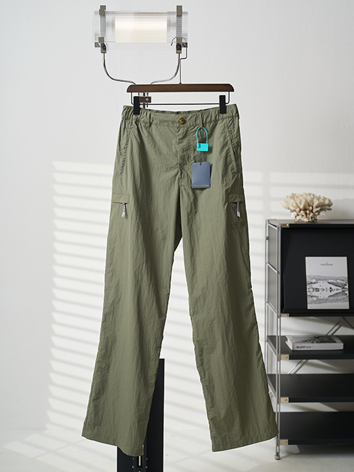 ルイヴィトン L.V.M 刺繍りテクニカルファブリック登山ワークパンツ