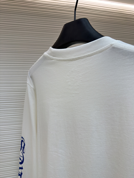 クロムハーツスーパーコピー クラシックな花柄のアームプリントと馬蹄柄の長袖シャツ