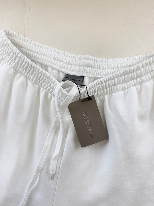 バレンシアガ Balenciaga Wet Brush プリント柄のショートパンツ