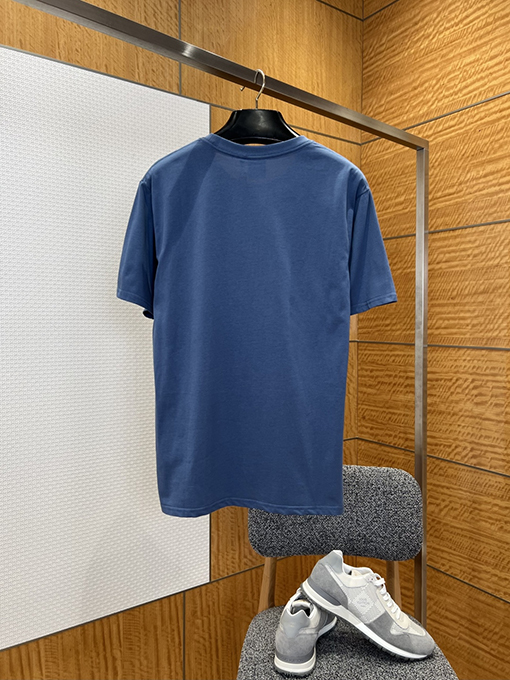 ディオール ULYSSES BY JAMES JOYCE DIOR 刺繍ロゴ入りのアーティスティックな半袖Tシャツ