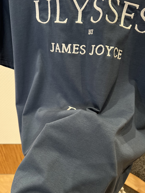 ディオール ULYSSES BY JAMES JOYCE DIOR 刺繍ロゴ入りのアーティスティックな半袖Tシャツ