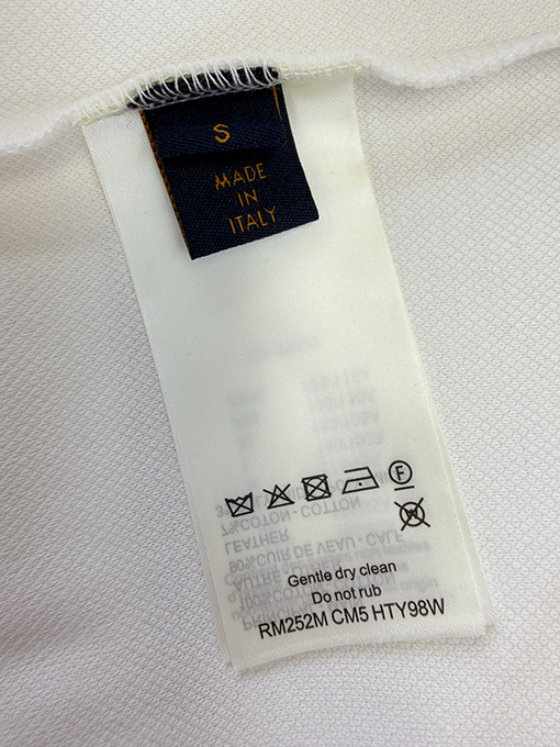 ルイヴィトンスーパーコピー レザーロゴ入りキルティングポケット付き半袖Tシャツ