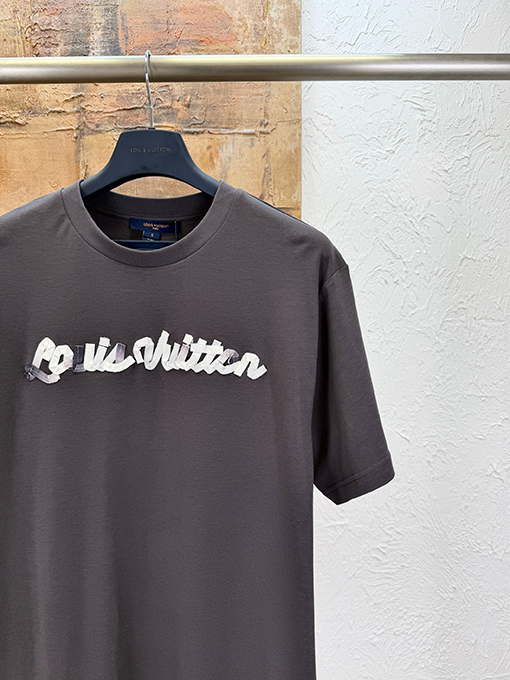 ルイヴィトン グラデーションリボンマニュアル刺繍半袖Tシャツ