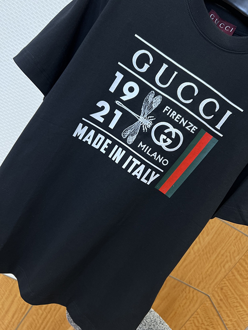 グッチ GUCCI レトロなトンボのロゴ刺繍入り半袖Tシャツ
