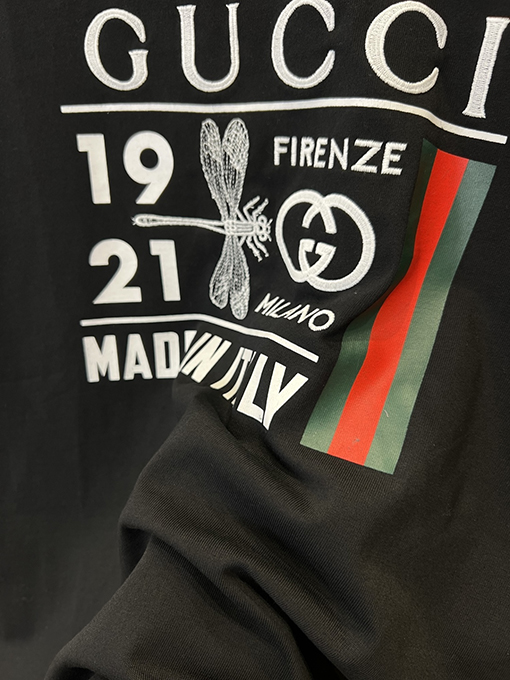 グッチ GUCCI レトロなトンボのロゴ刺繍入り半袖Tシャツ