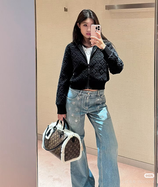 ルイヴィトンコピー レディースポケット付きレター柄スパンコールジャカードハイウエストフレアジーンズ