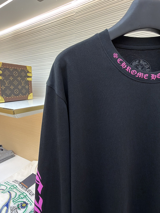 クロムハーツ ローズレッドの長袖シャツ