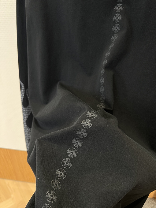 クロムハーツ 炎のサンスクリットプリント長袖シャツ