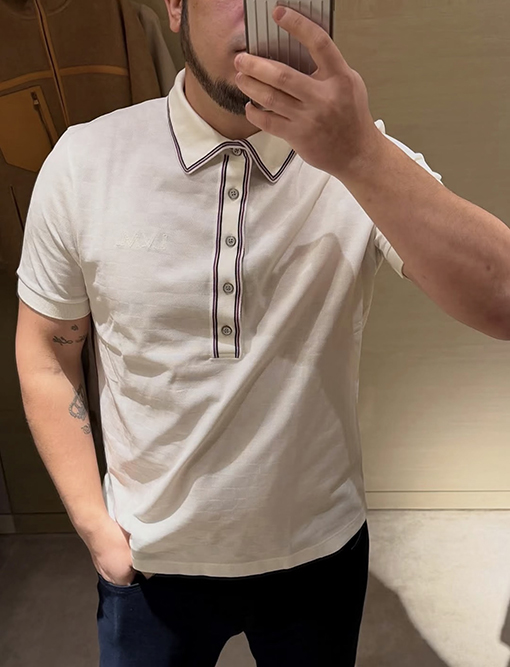 ルイヴィトン 刺繍ロゴ入りチェッカーボードの半袖ポロシャツ