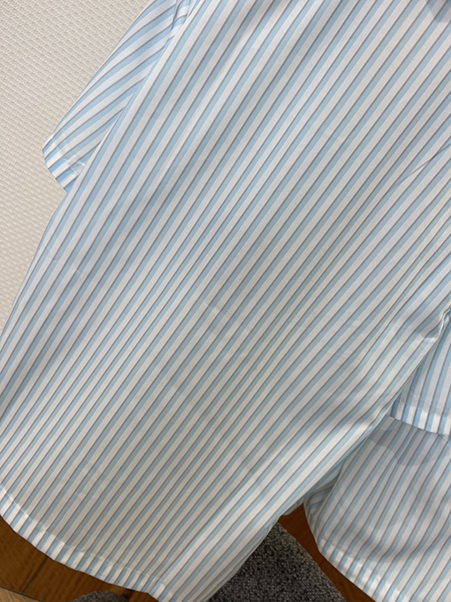 ルイヴィトン ストライプ柄の半袖シャツとショートパンツのセット