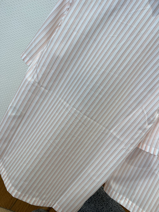 ルイヴィトン ストライプ柄の半袖シャツとショートパンツのセット