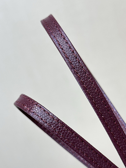 シャネル レディース押しをしたグレインカーフスキンバッグ