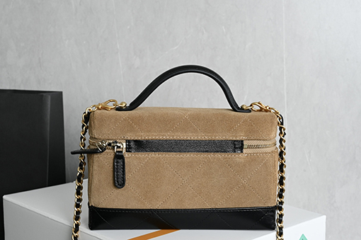 シャネル 26Sシリーズ スエードLPランチボックスバッグ