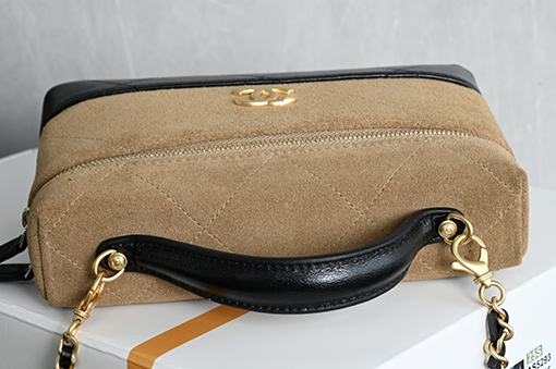 シャネル 26Sシリーズ スエードLPランチボックスバッグ