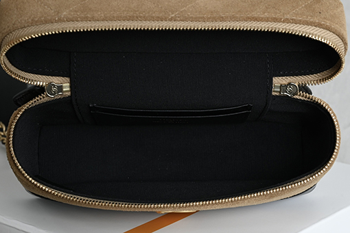 シャネル 26Sシリーズ スエードLPランチボックスバッグ