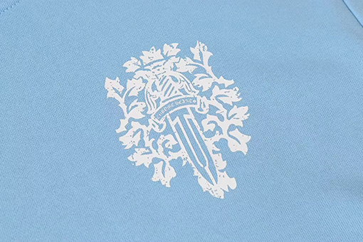 クロムハーツ 剣柄プリントパーカー