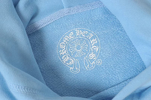 クロムハーツ 剣柄プリントパーカー