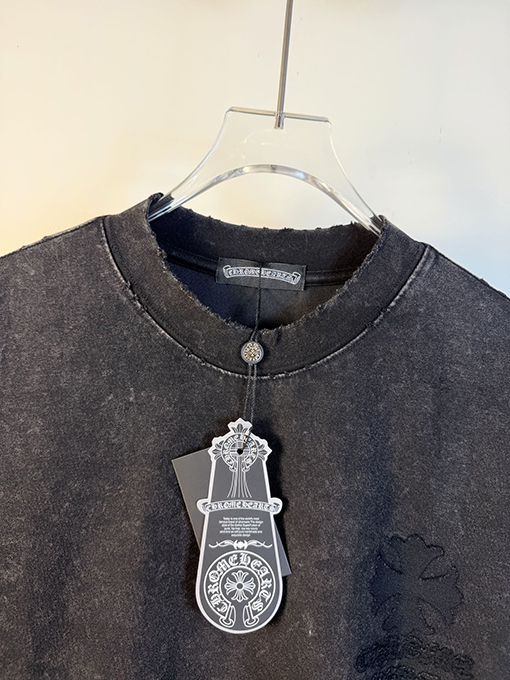 クロムハーツスーパーコピー アシッドウォッシュダメージレーザーアップリケ刺繍をした半袖Tシャツ