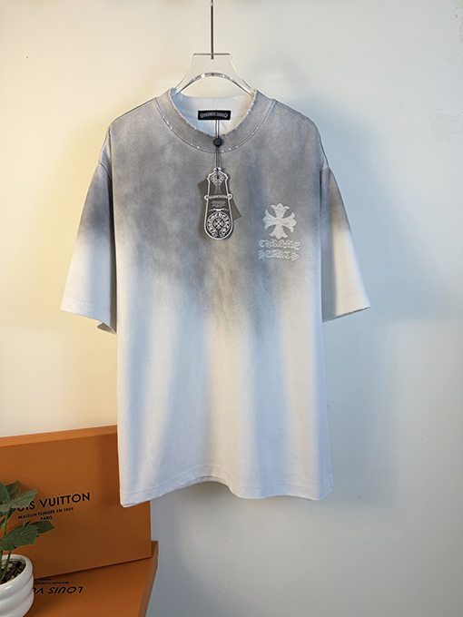 クロムハーツスーパーコピー アシッドウォッシュダメージレーザーアップリケ刺繍をした半袖Tシャツ