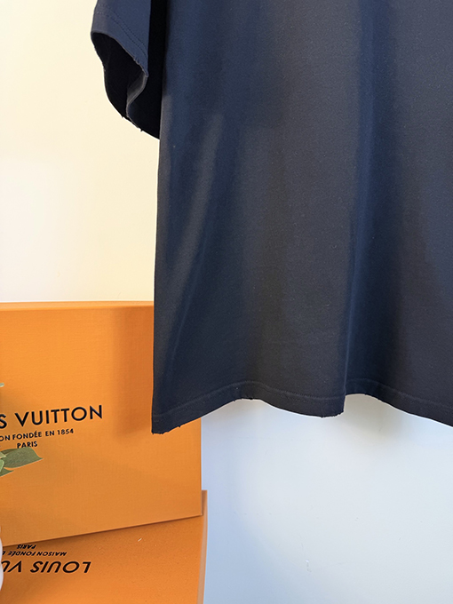 クロムハーツコピー 新モデルアシッドウォッシュダメージレーザーアップリケ刺繍をした半袖Tシャツ