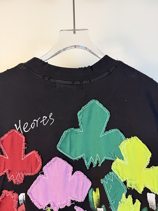 クロムハーツコピー 新モデルアシッドウォッシュダメージレーザーアップリケ刺繍をした半袖Tシャツ