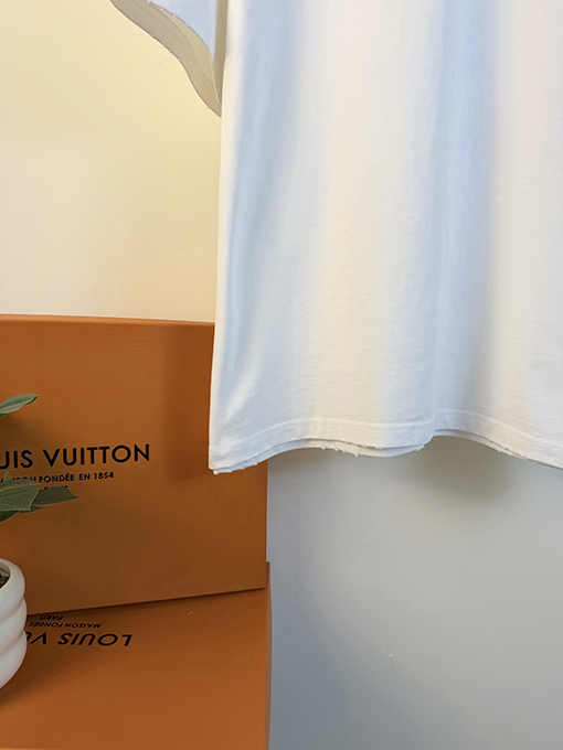 クロムハーツコピー 新モデルアシッドウォッシュダメージレーザーアップリケ刺繍をした半袖Tシャツ