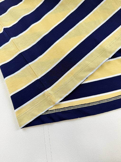 プラダブランドコピー ストライプ柄ポケット付き半袖Tシャツ