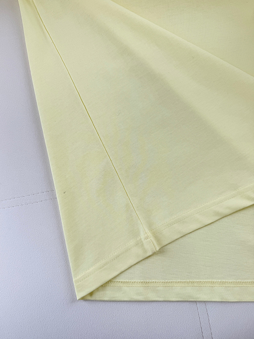 ルイヴィトン アーティスティックなロゴ刺繍入り半袖Tシャツ