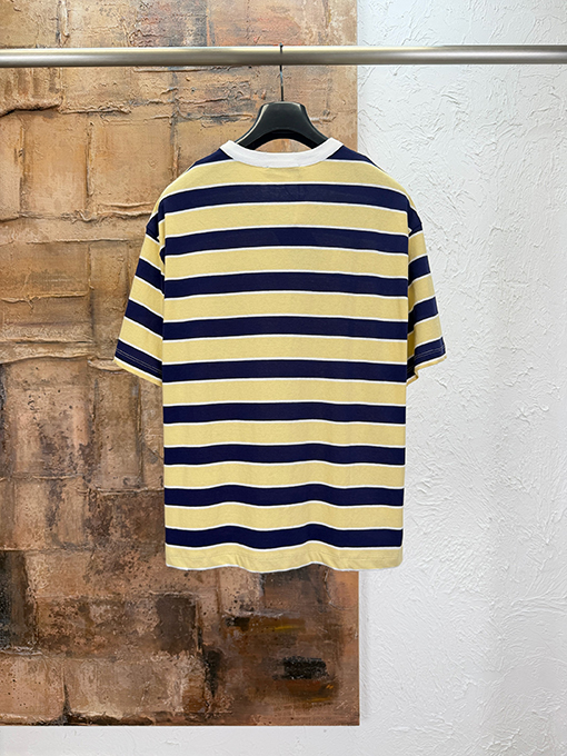 プラダブランドコピー ストライプ柄ポケット付き半袖Tシャツ