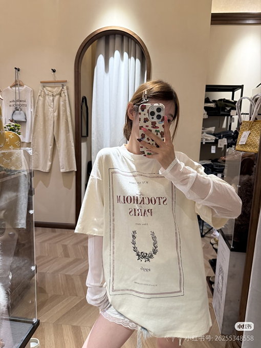 アクネストゥディオズスーパーコピー Acne Studios 1996 レースのディテールとレターパターンがあしらわれた、ツーピース長袖シャツ