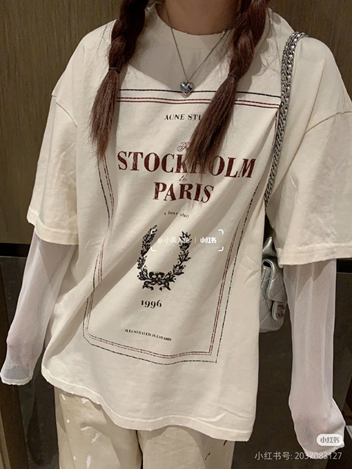 アクネストゥディオズスーパーコピー Acne Studios 1996 レースのディテールとレターパターンがあしらわれた、ツーピース長袖シャツ