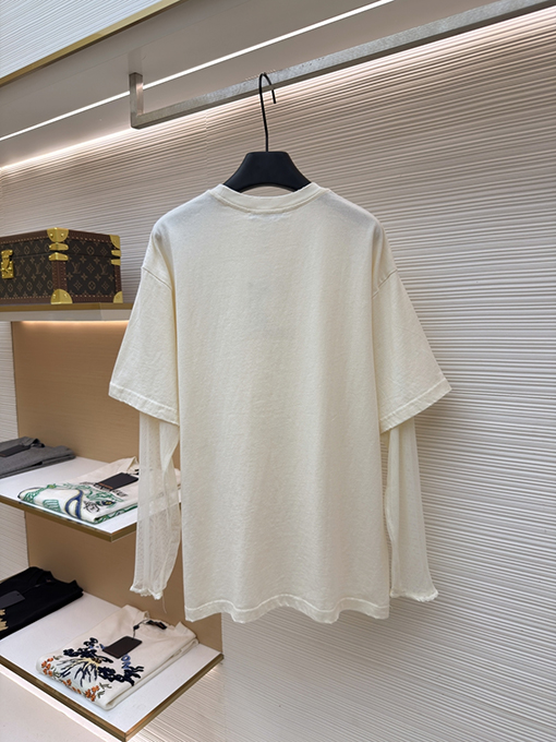 アクネストゥディオズスーパーコピー Acne Studios 1996 レースのディテールとレターパターンがあしらわれた、ツーピース長袖シャツ