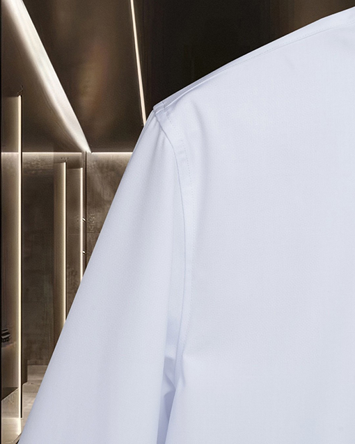 バレンシアガスーパーコピー Balenclaga 新モデル胸に刺繍ロゴが入った長袖シャツ