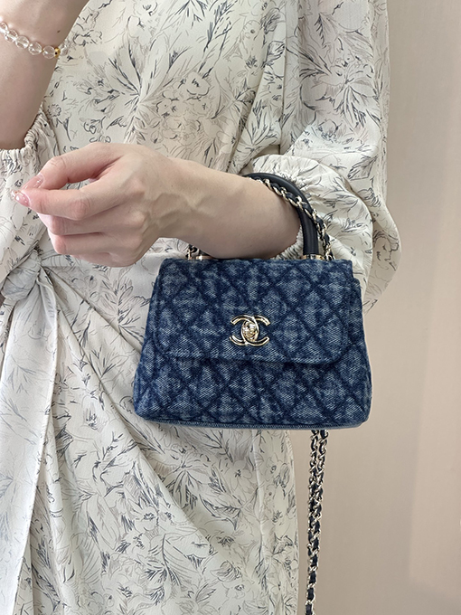 シャネルコピー 4244レディースシリーズ 24K厚シャンパンゴールドメッキ金具バッグ