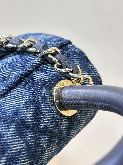 シャネルコピー 4244レディースシリーズ 24K厚シャンパンゴールドメッキ金具バッグ