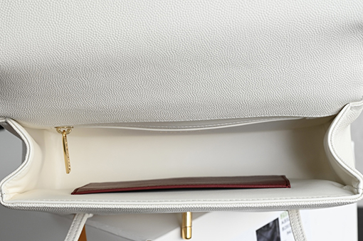 シャネルスーパーコピー 26P Preppy Coco レディーススタイリッシュな脇下バッグ