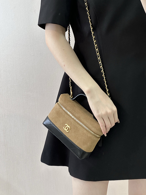 シャネル レディーススエードとレザーのパッチワークボックスバッグ