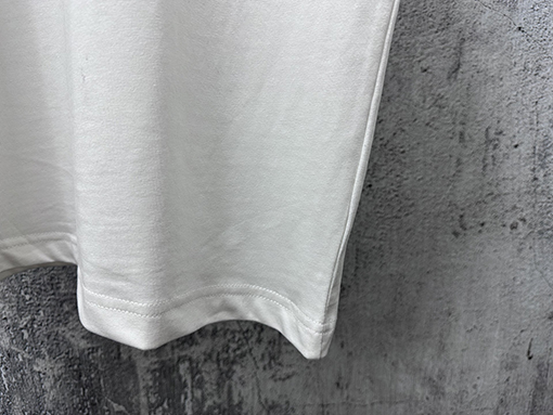 クロムハーツ アルミ板で装飾された半袖Tシャツ