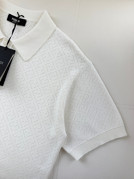 フェンディコピー くり抜きジャカードニットの半袖ポロシャツ