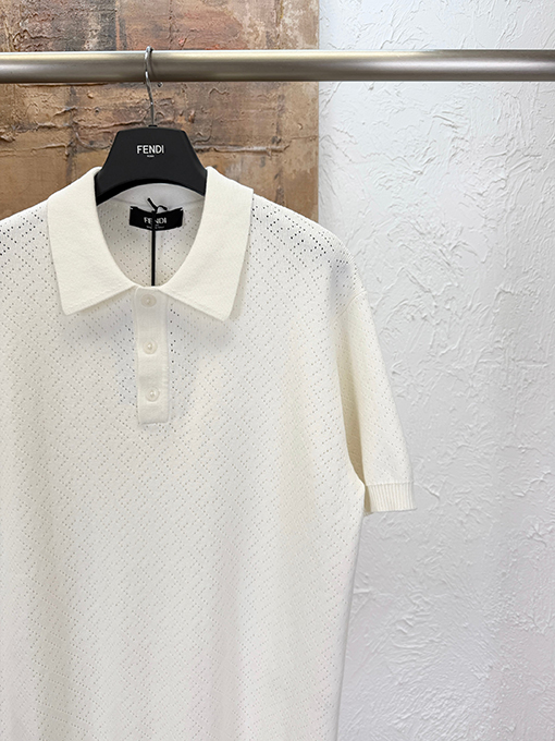 フェンディコピー くり抜きジャカードニットの半袖ポロシャツ