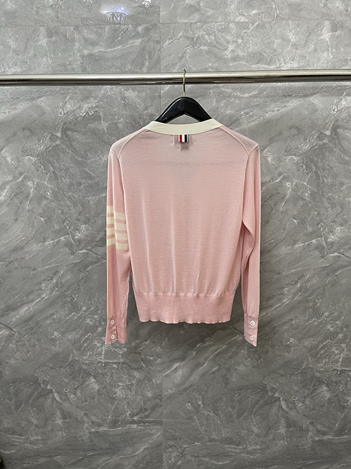 トムブラウン クラシックの4本ストライプニットVネックポケットカーディガン