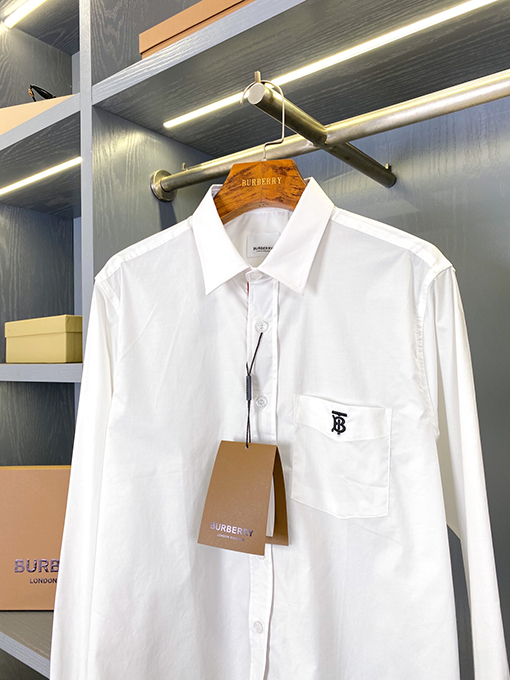 バーバリーブランドコピー オリジナルロゴ装飾をしたコットン長袖シャツ