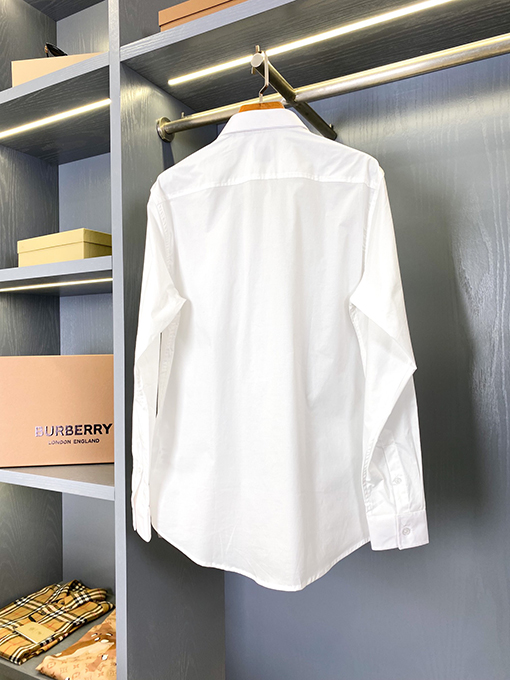 バーバリーブランドコピー オリジナルロゴ装飾をしたコットン長袖シャツ