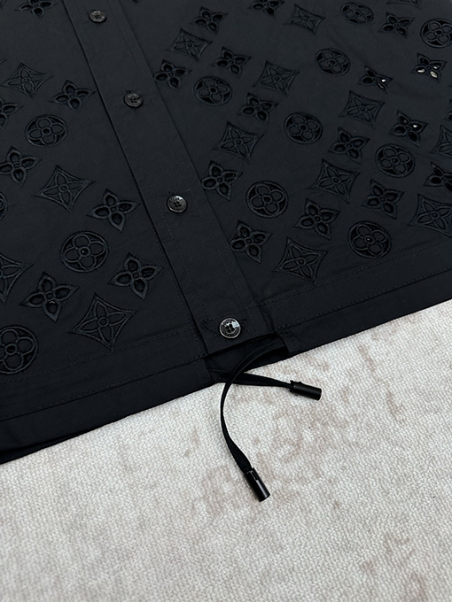 ルイヴィトンコピー 新作の透かし彫り刺繍り半袖シャツ