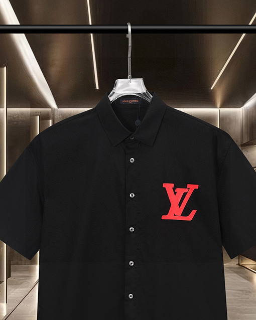 ルイヴィトン ひび割れのエンボスモノグラムロゴ入り半袖シャツ